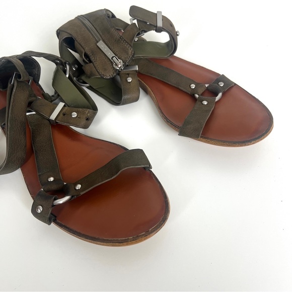 1. State ‘Channdra’ Strappy Leather Sandals - Picture 4 of 11